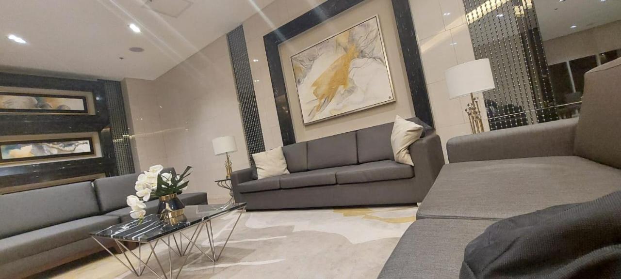 One Bedroom Condo Unit Fame Residences Manilla Buitenkant foto