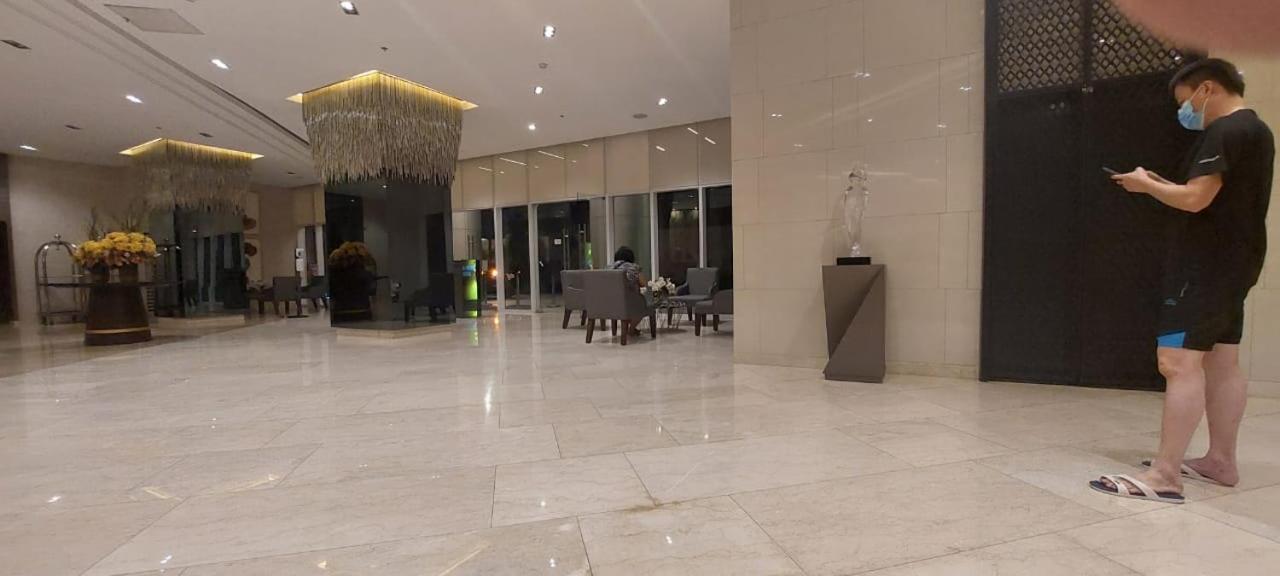 One Bedroom Condo Unit Fame Residences Manilla Buitenkant foto