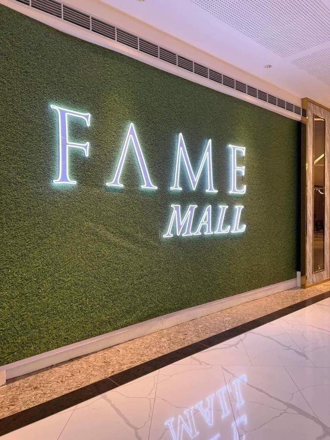 One Bedroom Condo Unit Fame Residences Manilla Buitenkant foto