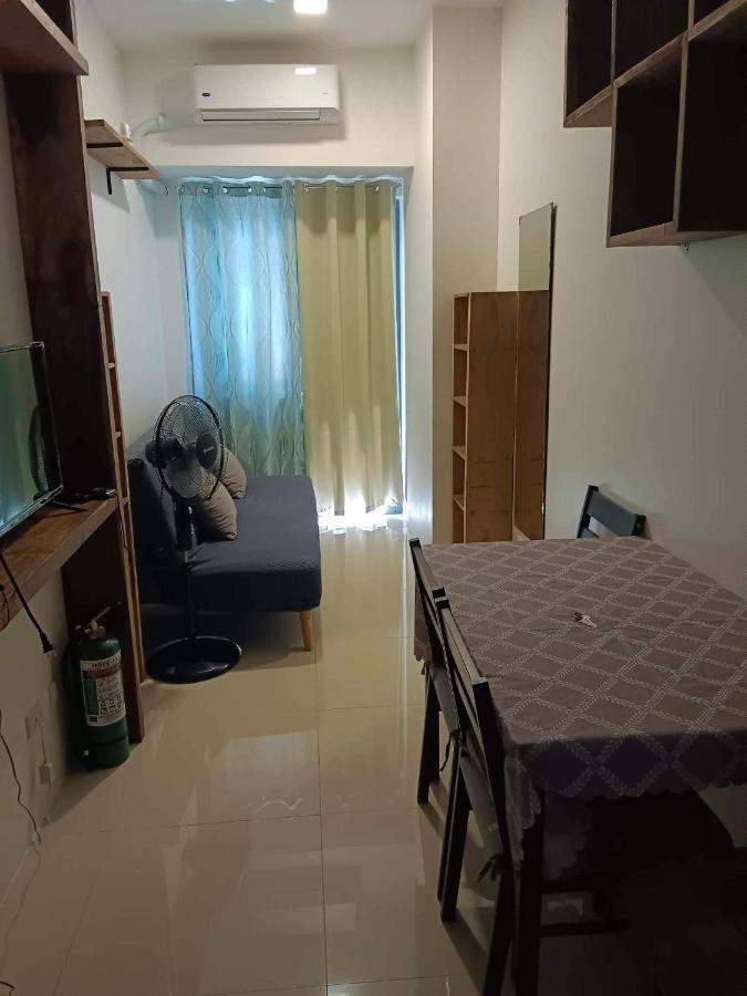 One Bedroom Condo Unit Fame Residences Manilla Buitenkant foto