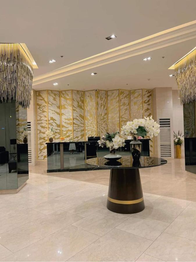 One Bedroom Condo Unit Fame Residences Manilla Buitenkant foto